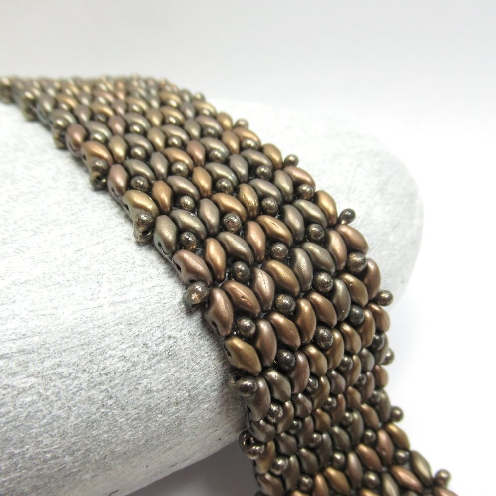 Woven matte metallic bracelet - Picture 2 of 12